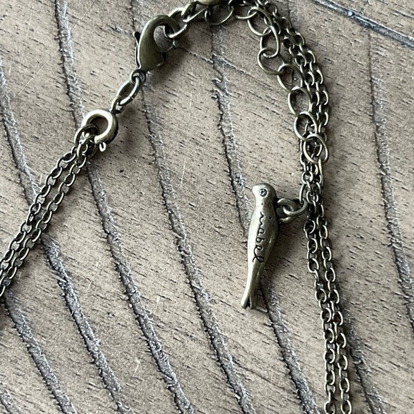 Chloe + Isabel Double Layer Necklace Rhinestones Turquoise Bird NWOT - Picture 3 of 3